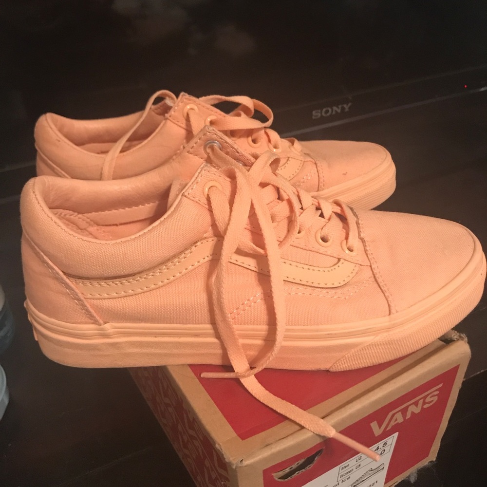 Apricot Vans Old Skool